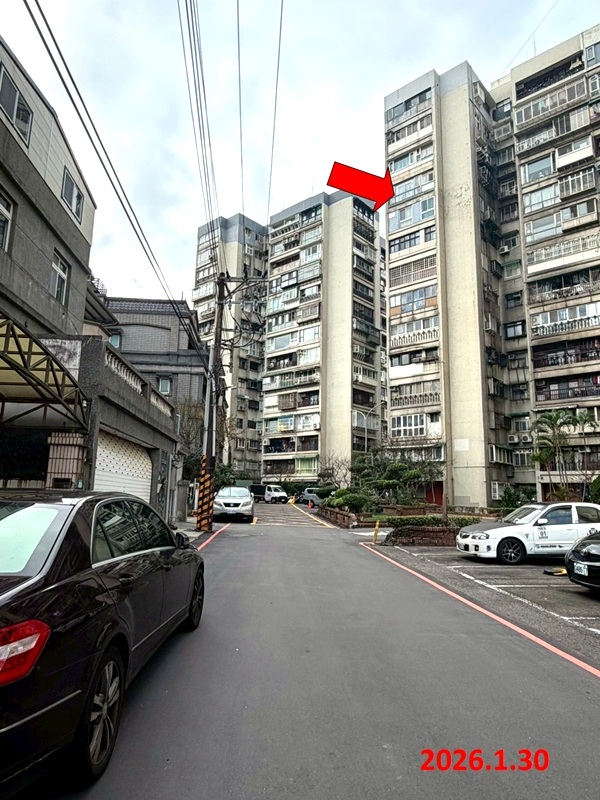 2房【伯爵山莊一期】翠峰街25號10樓3 法拍屋照片2