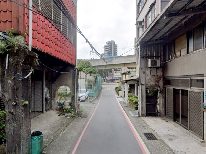 汐止車站【二樓】水碓街18號2樓 法拍屋照片7