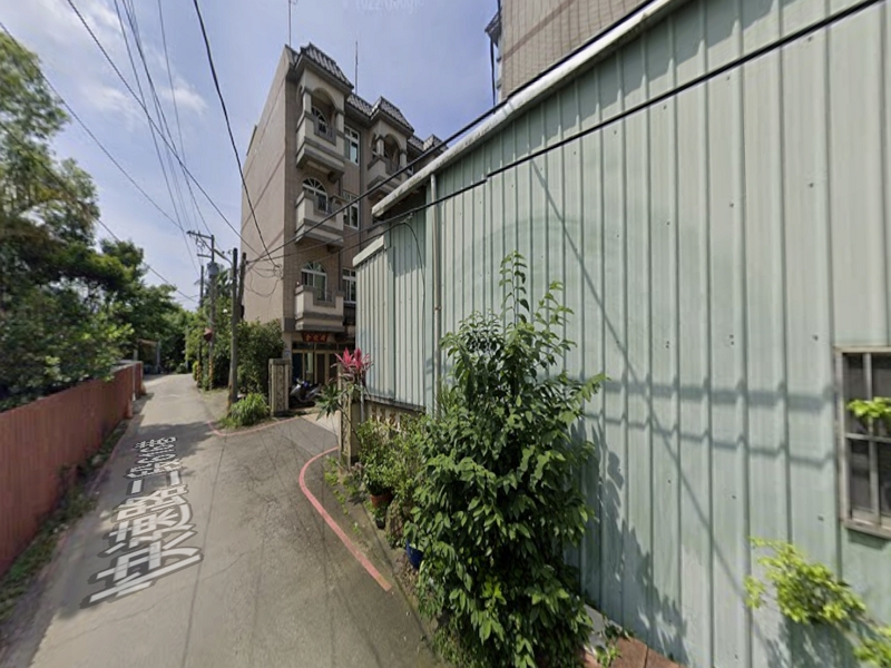 66快速道路【邊間透天】快速路二段616巷151號 法拍屋照片2