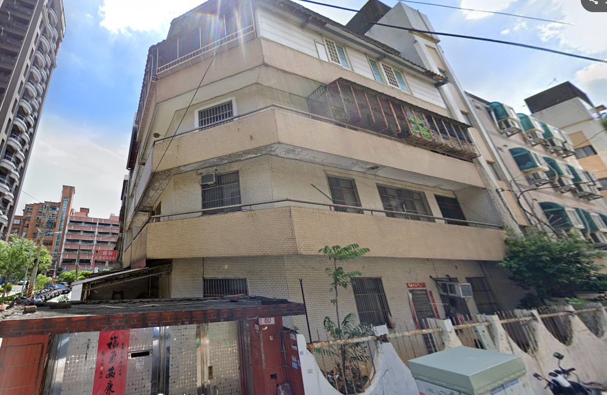 新明國中邊間五光三街60號4樓 法拍屋照片1