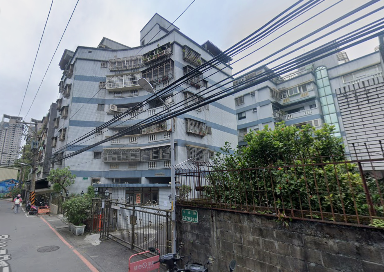 中正國小【中正新都】中正路247巷24弄5號1樓 法拍屋照片2