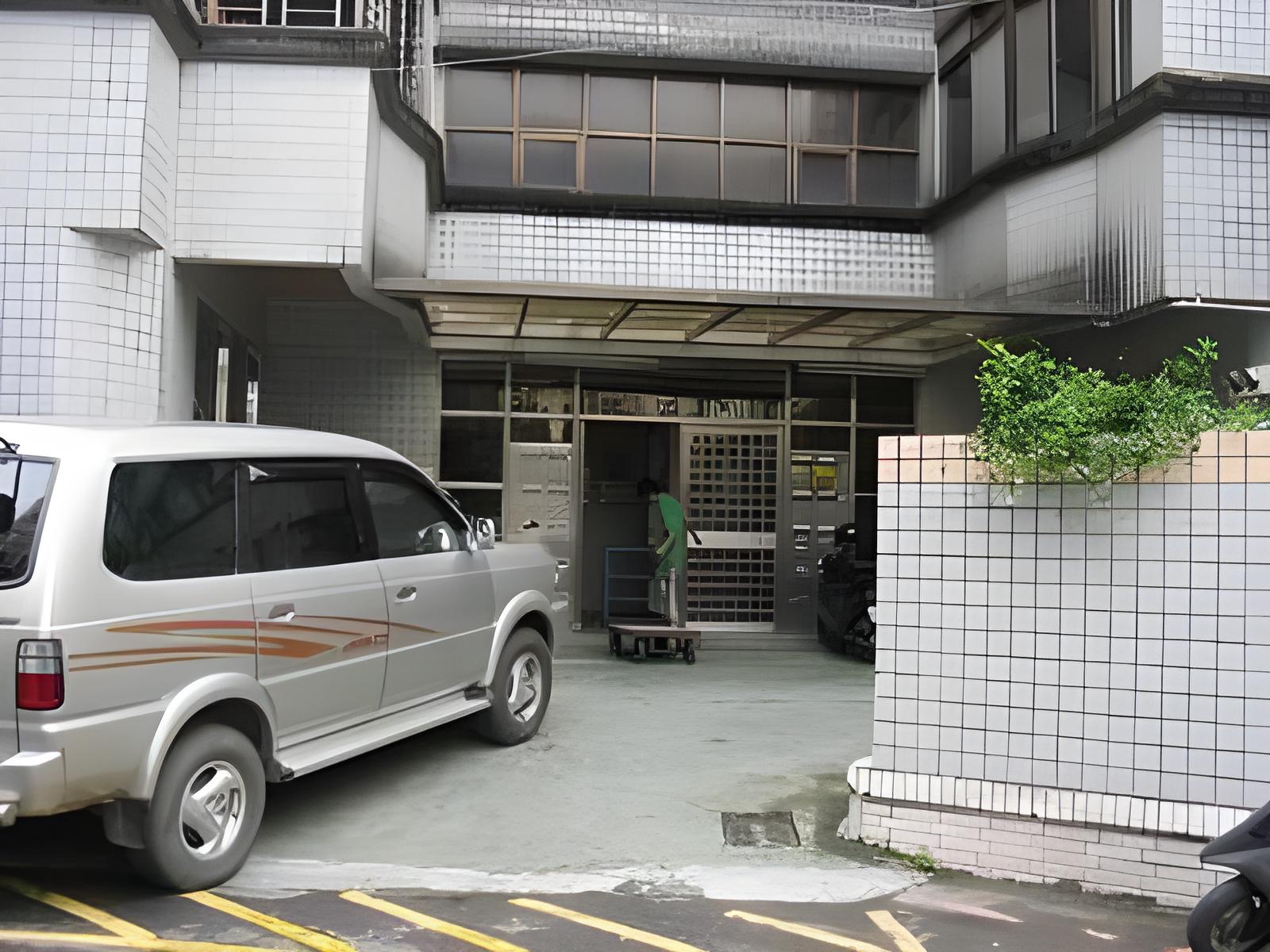金龍國小【明湖培園】明峰街8號4樓 法拍屋照片9