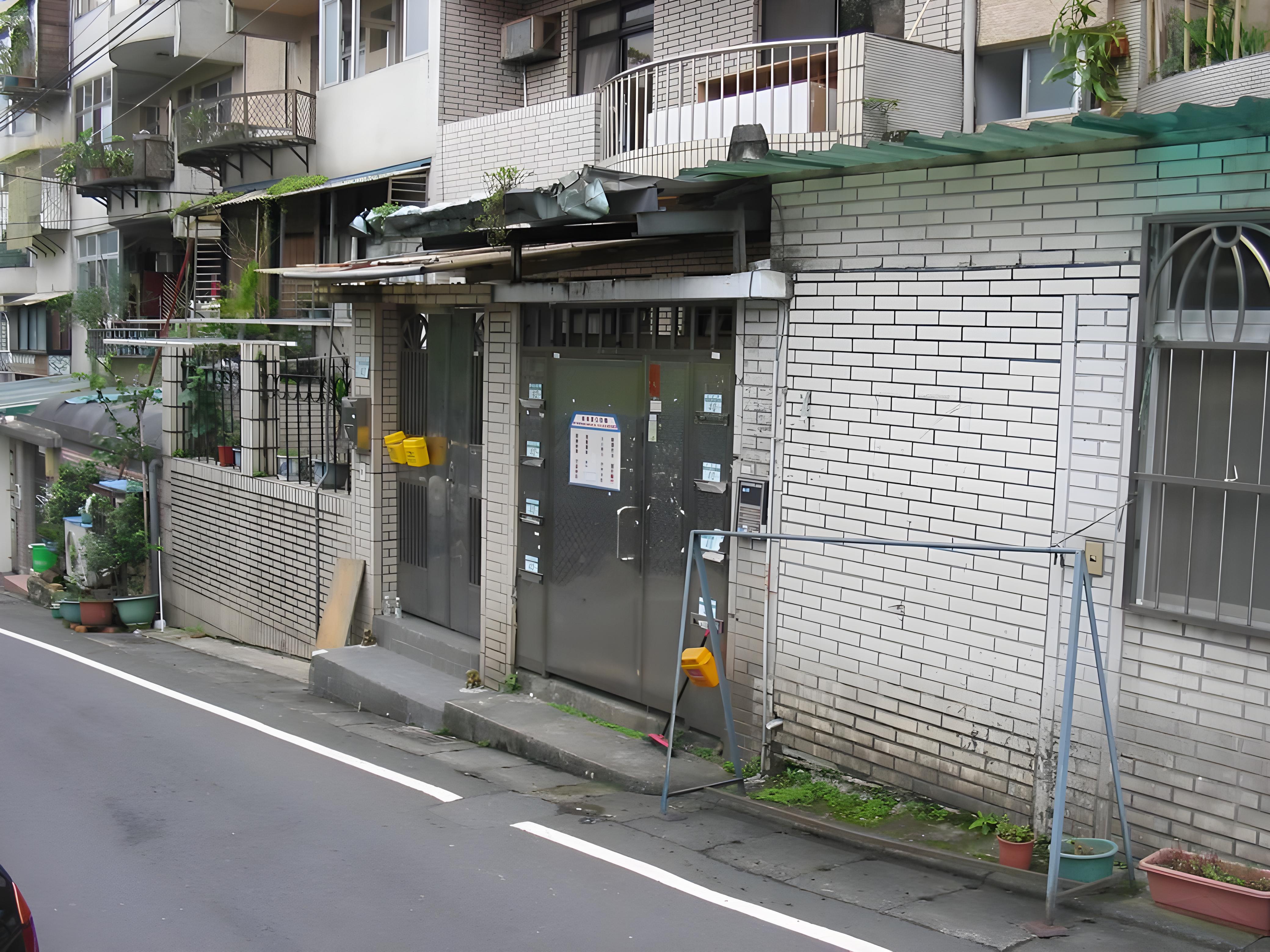 3房【美之城社區】永業路81巷40號5樓 法拍屋照片9