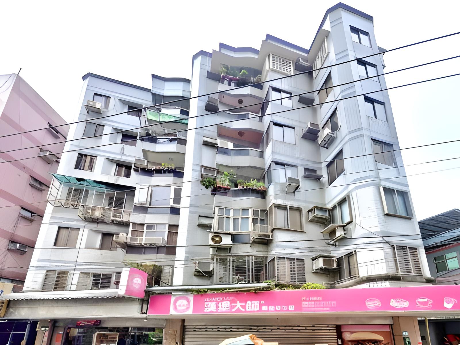 金龍國小【明湖培園】明峰街8號4樓 法拍屋照片