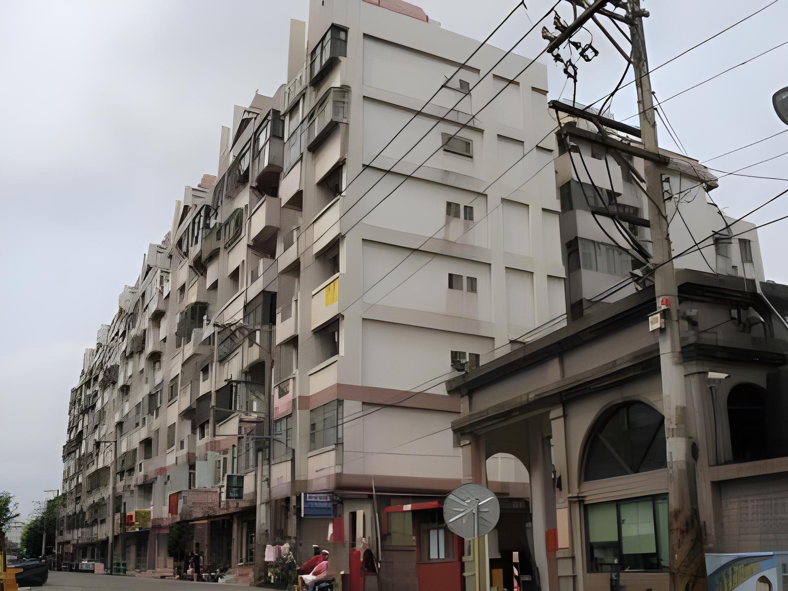 5套房【中原至尊】附車位中山東路一段223巷89弄2號7樓 法拍屋照片2