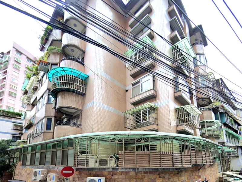 南勢角站【陽光一樓】景新街496巷17號地下1層 法拍屋照片2