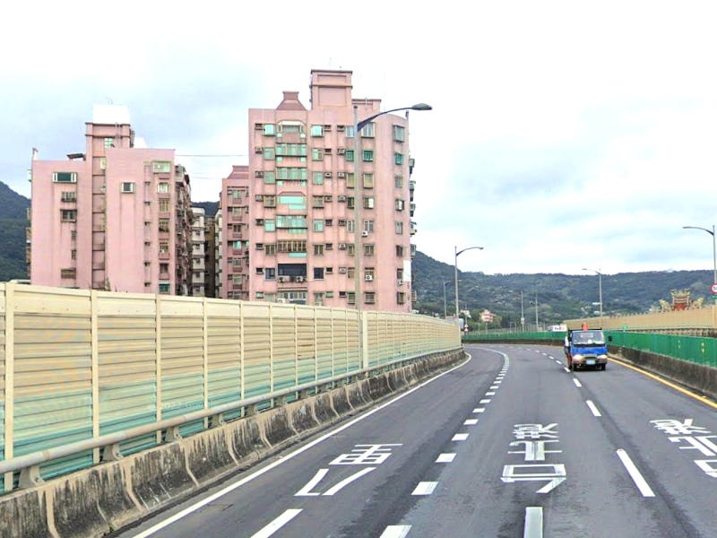 64快速道路【港都大樓】中山路二段459號9樓 法拍屋照片