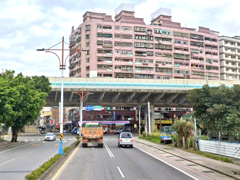 64快速道路【港都大樓】中山路二段459號9樓 法拍屋照片2