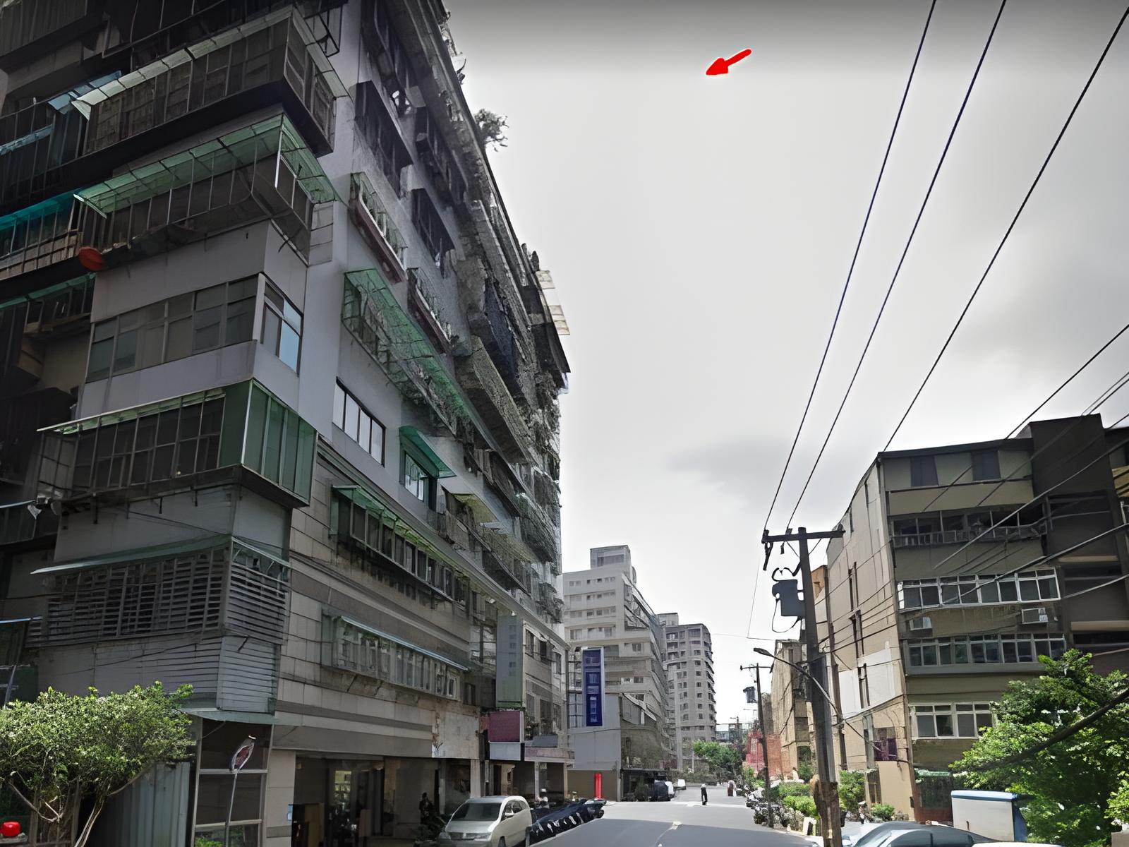 【收租商場店面】8車位立仁街42號地下一層 法拍屋照片4