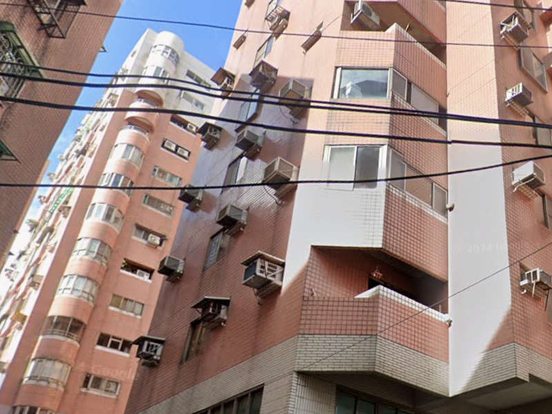 正德國中【笑傲江河】北新路169巷87號5樓 法拍屋照片3