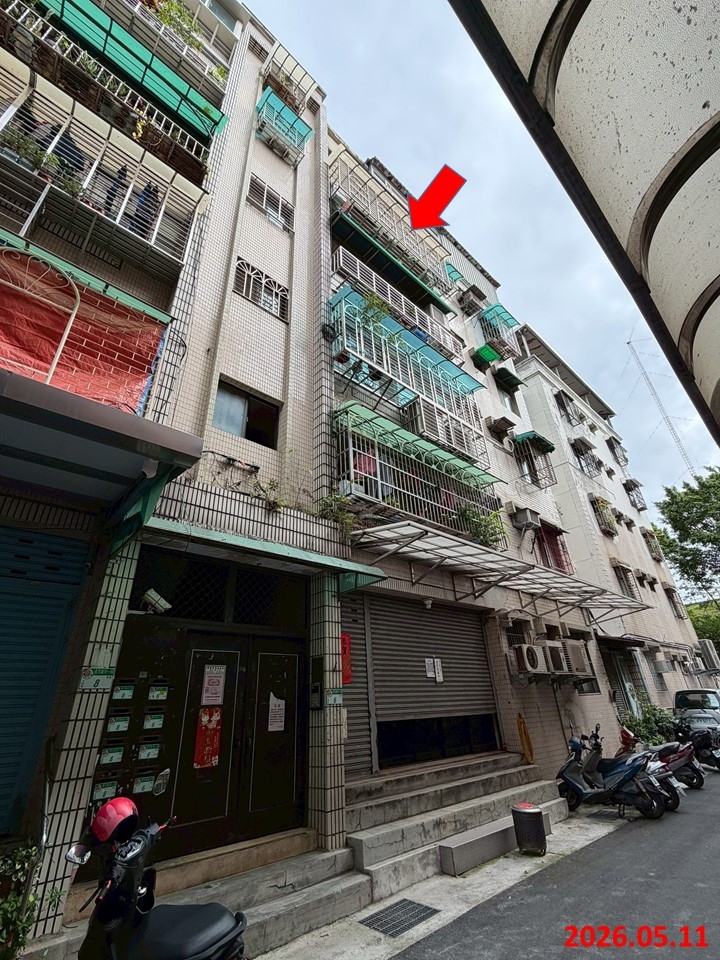 頂樓露臺【雙車位】通河東街一段9巷6號5樓 法拍屋照片2