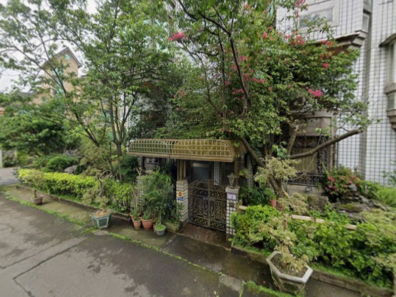 另增建14坪【大華高中】長青東街3號 法拍屋照片2