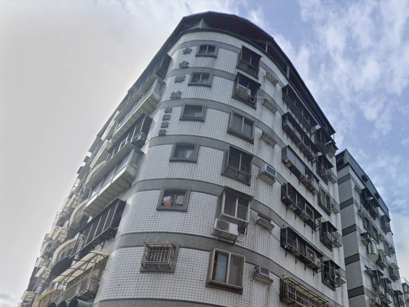 八里國小【台北鄉城】中山路二段326號2樓 法拍屋照片2