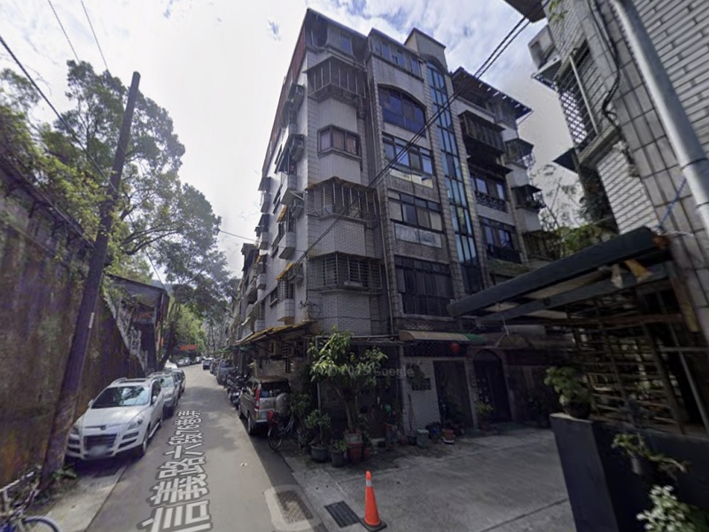 一樓【象山】信義路六段76巷8弄46號1樓 法拍屋照片