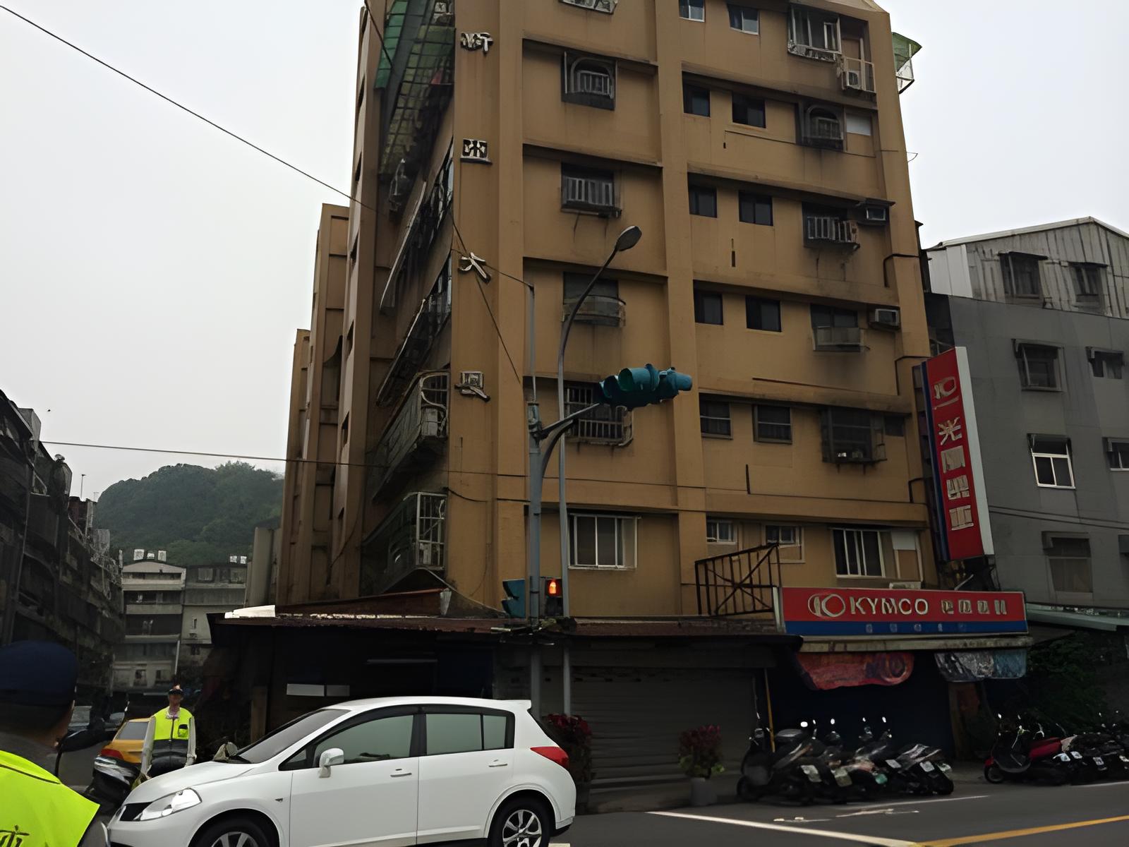 1樓地下室【新亞大廈】安居街108巷14號1樓 法拍屋照片2