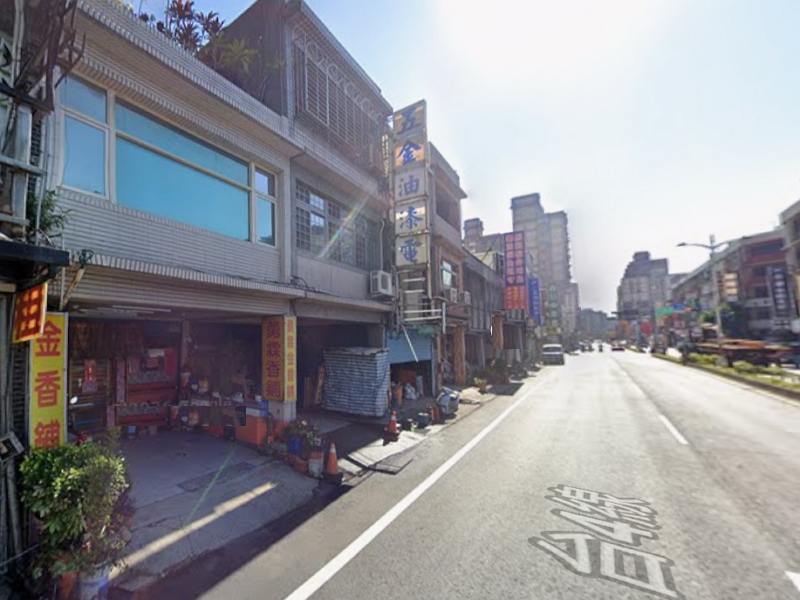 增建60坪【透天店面】春日路978號 法拍屋照片2